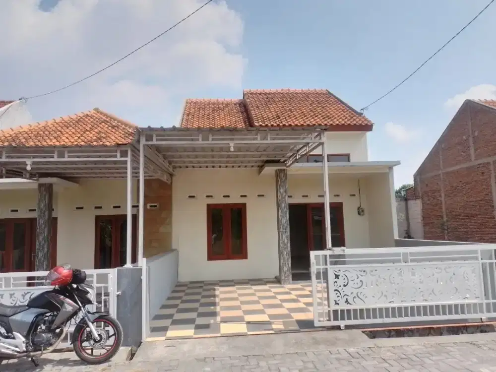 Rumah Baru di Utara SPBU Sapen,Dekat Jl Lawu & Perum Safira Jaten