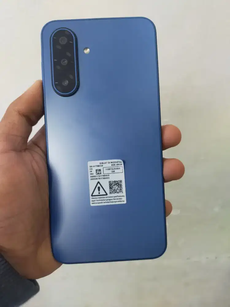 Samsung A17 5g 8/256 second lengkap