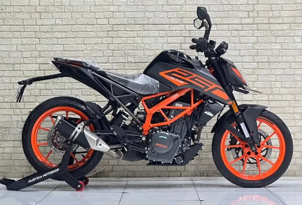 New Facelift‼️ KTM DUKE 250 ABS 2022 Akhir KM 2rb - Zaky Mustika