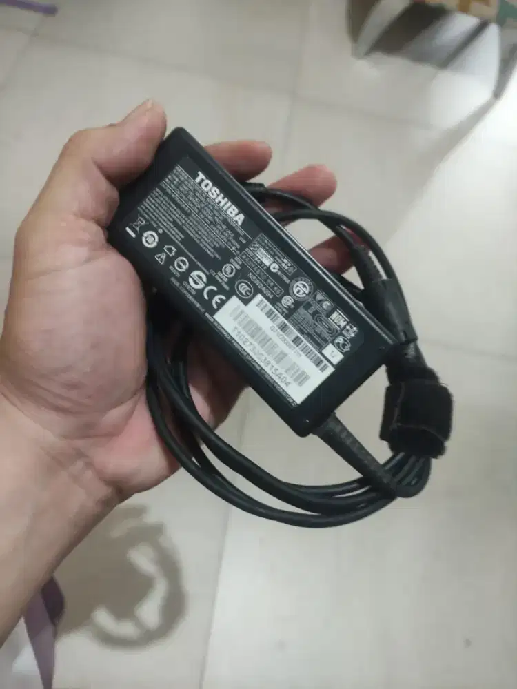Charger laptop toshiba originql