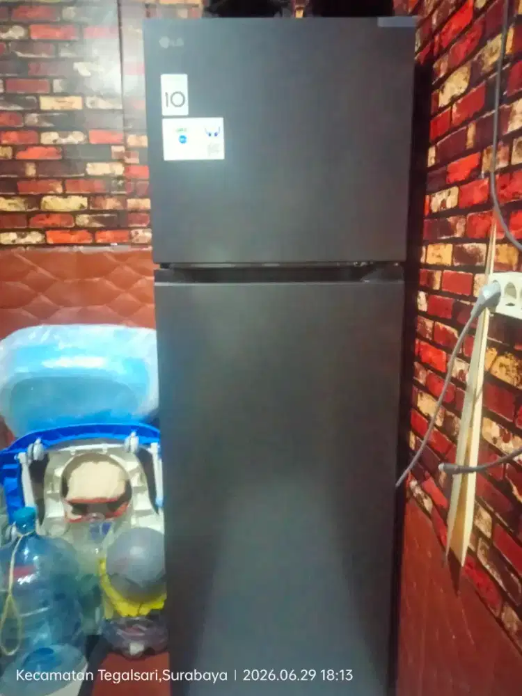 Kulkas 2 pintu merk LG