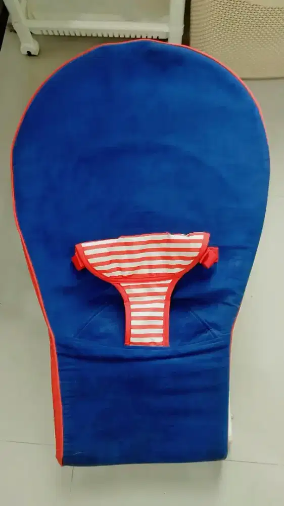 IKEA TOVIG BABY BOUNCER