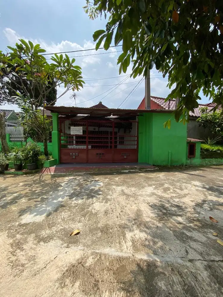 Disewakan Rumah Asri Strategis Baranangsiang