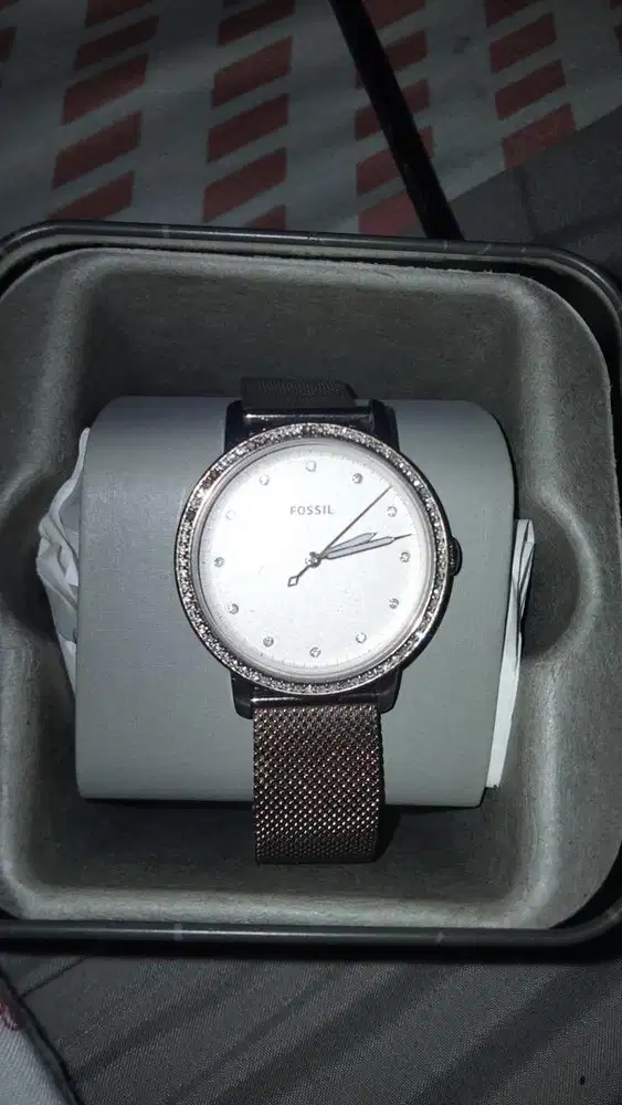 Dijual Cepat Jam Fossil Cewek Bahan Mesin Normal - Lokasi Makassar