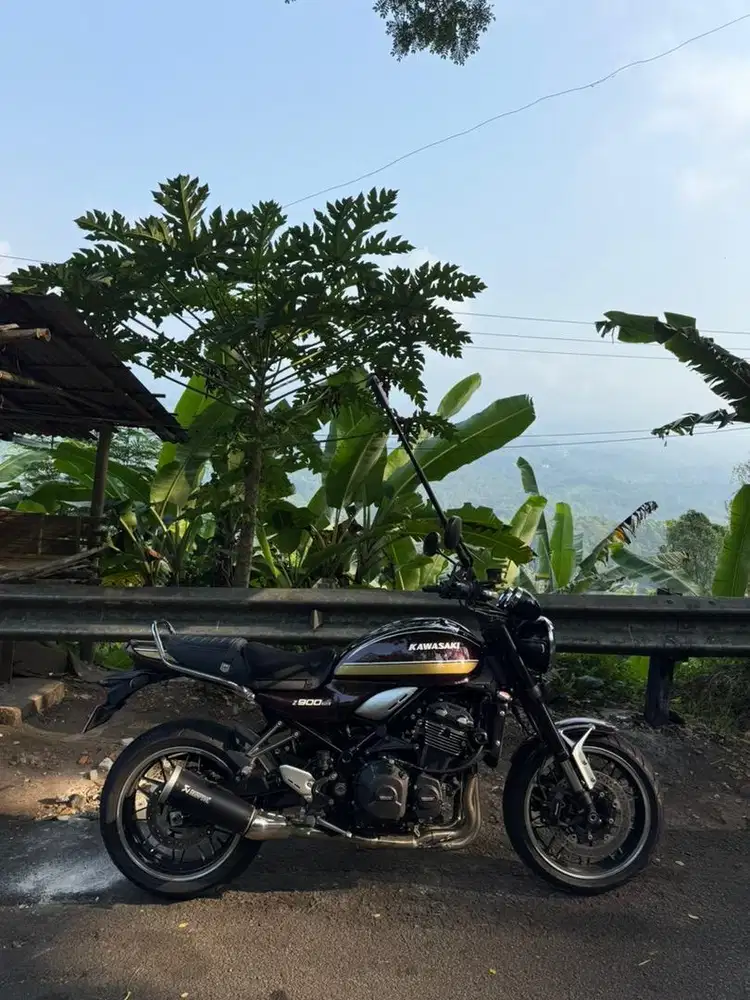 Kawasaki Z900RS 2025