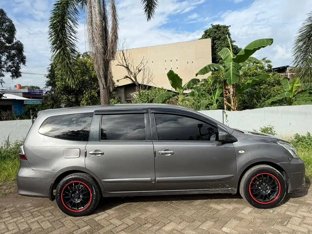Grand livina XV faceflit metik