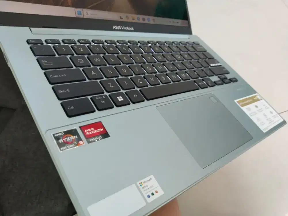 Dijual laptop Asus Vivobook GO 14  E1404FA AMD RYZEN 5-7520 SCODN 6bln