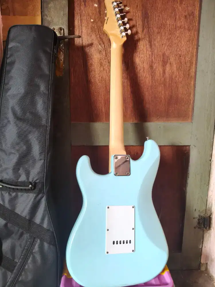 Guitar listrik Kowe stronger