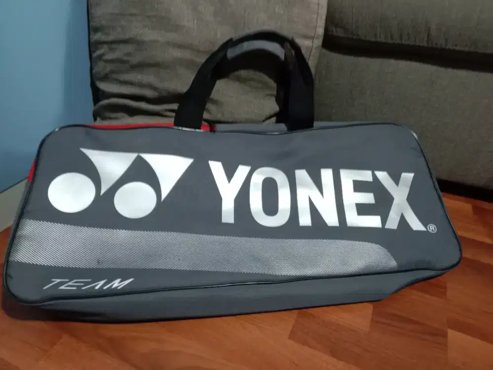 Tas Raket Badminton
Yonex Team Tournament BA42131WEX