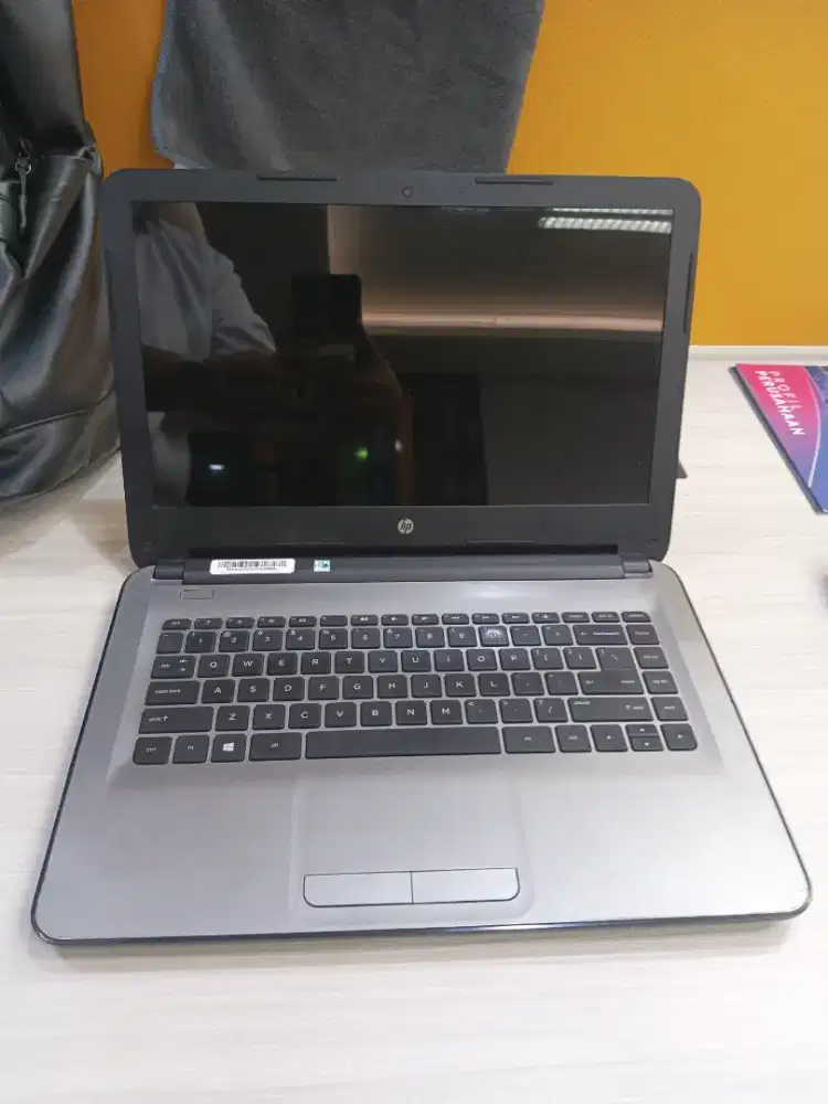 Laptop HP 14 - Ram 8gb, Penyimpanan 500gb