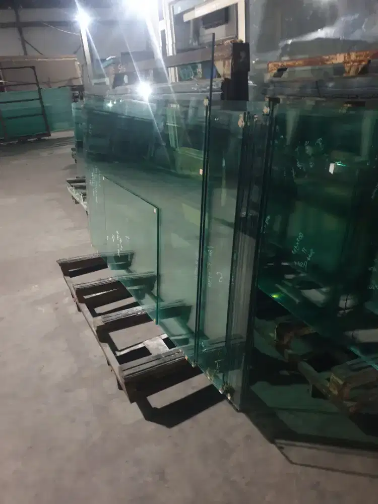 Menerima Pesanan Kaca Tempered