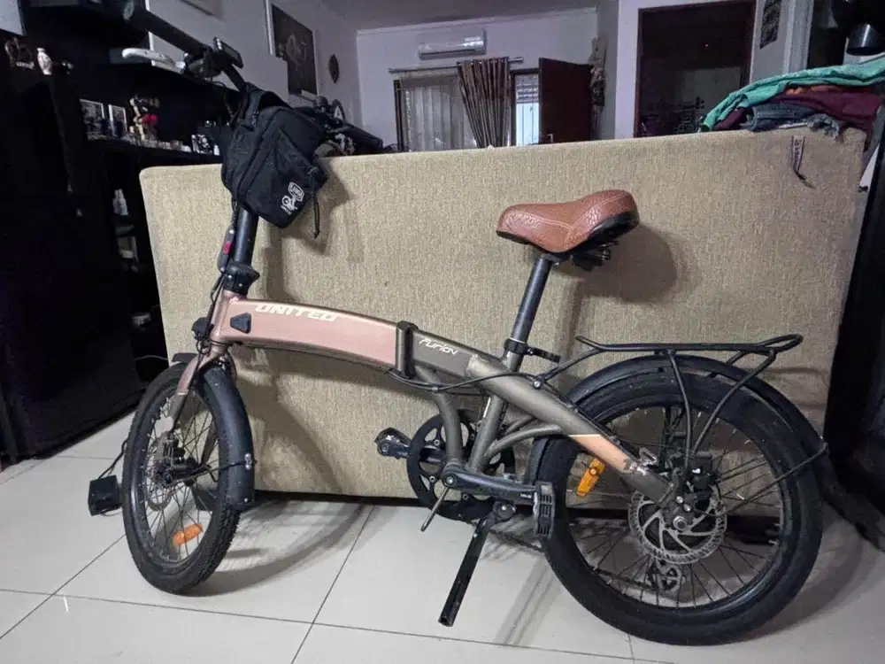 Sepeda lipat listrik e bike