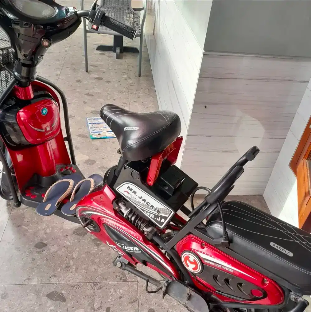 Sepeda listrik merk jackie bagus terawat
