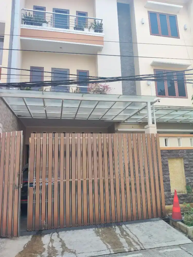 Dijual Rumah Jakarta Pusat Rajawali Selatan