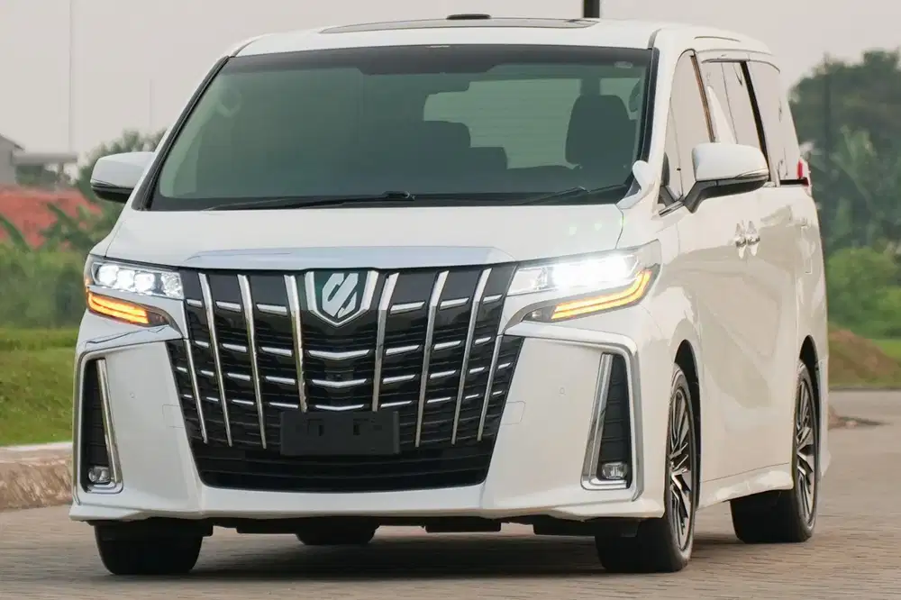 Toyota Alphard SC 2.5 CBU JAPAN 2015 Facelift 2022! White vellfire