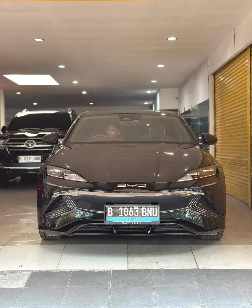 BYD Seal Perfomace AWD 2024 December Automatic Hitam Vieta Motor