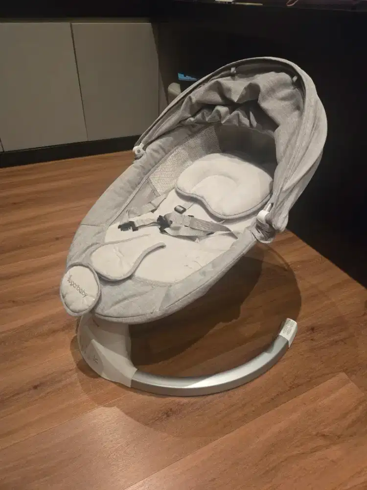 Baby Swing merk Sugar Baby
