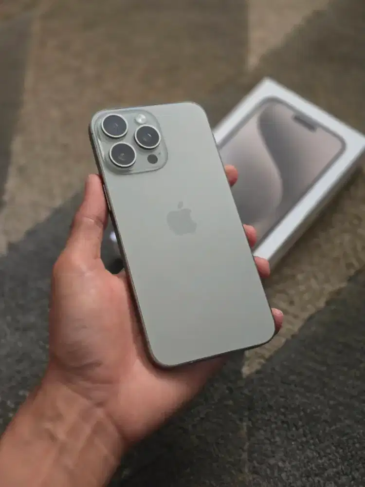 Iphone 15 pro max 256gb ibox natural lengkap