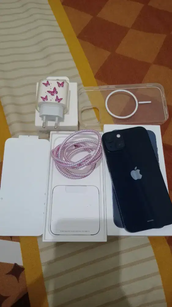 iPhone 13 128 ibox