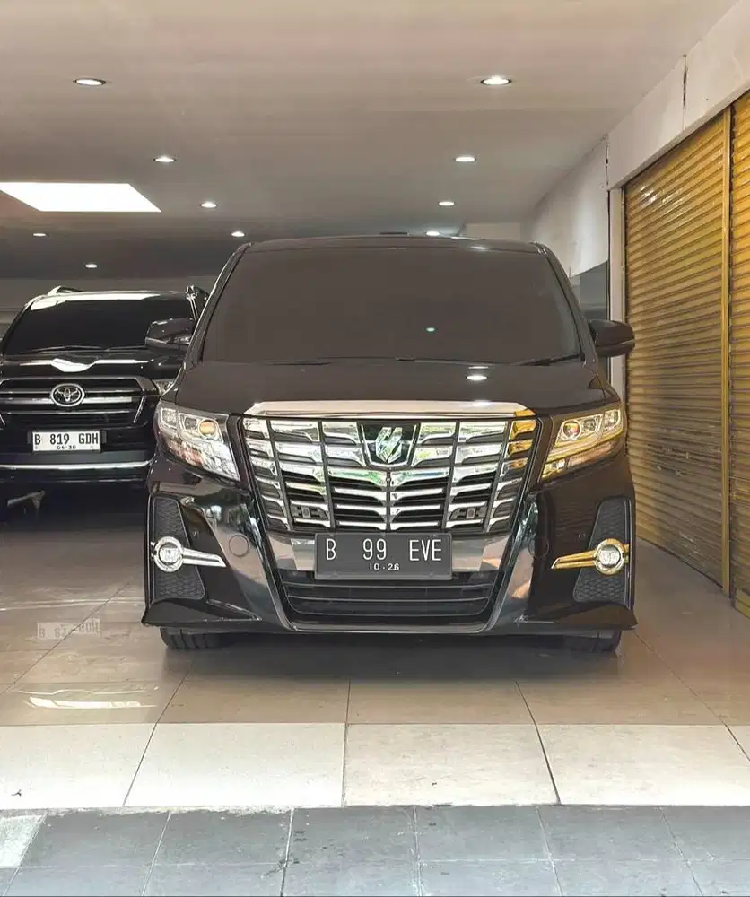 Toyota Alphard 2.5 SC Premium Sound 2015 October Hitam Vieta Motor