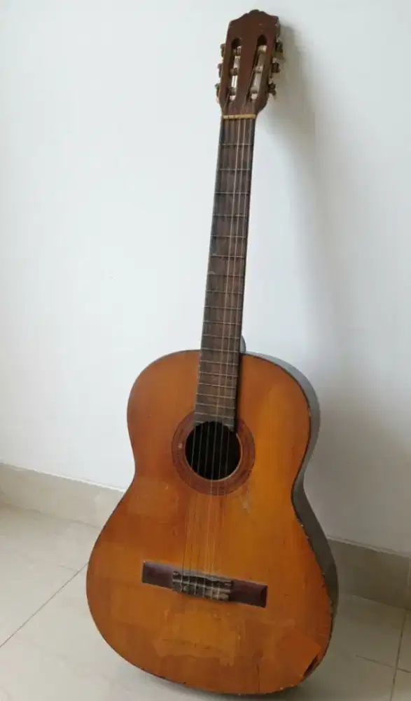 Gitar nilon klasik