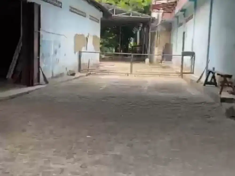 Gudang SHM Pinggir Jalan SHM di Jalan Prabanan Raya Cibodas Tangerang