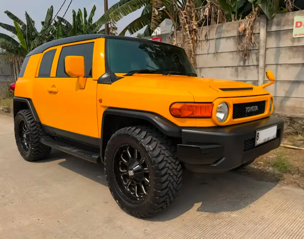 FJ CRUISER Kuning Asli 2012/11 Pribadi Like NEW