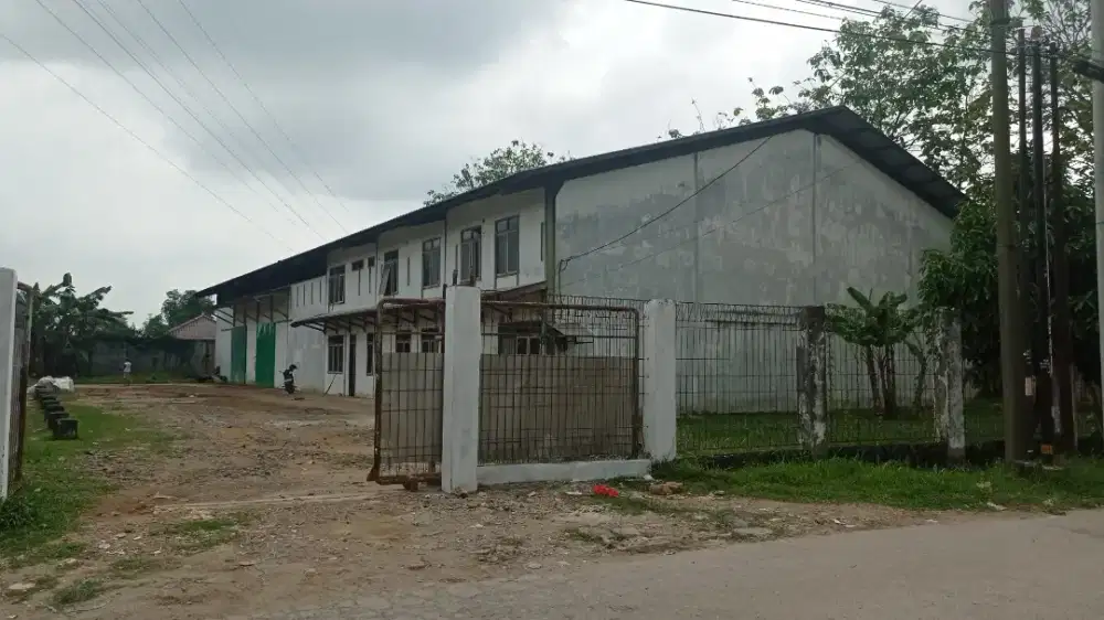 Disewakan 2 gudang Purwosari kalidoni