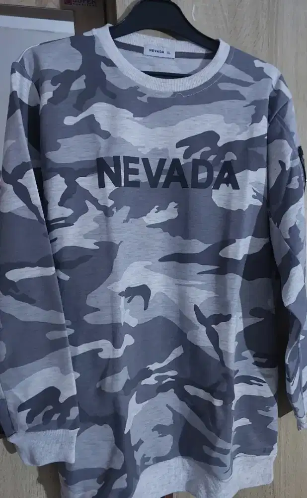 Sale Sweater Pria Brand Nevada