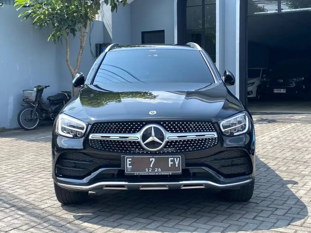 Oddo 18 Ribu Mercedes Benz GLC200 AMG Lime 2021