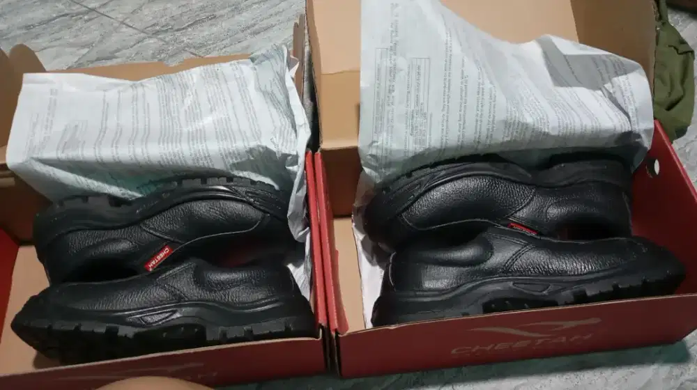 Sepatu safety ceetah ori