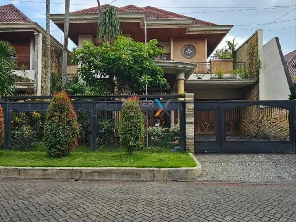 Dijual Rumah Premium di Pusat Kota, Selangkah dari Ijen Boulevard, Malang