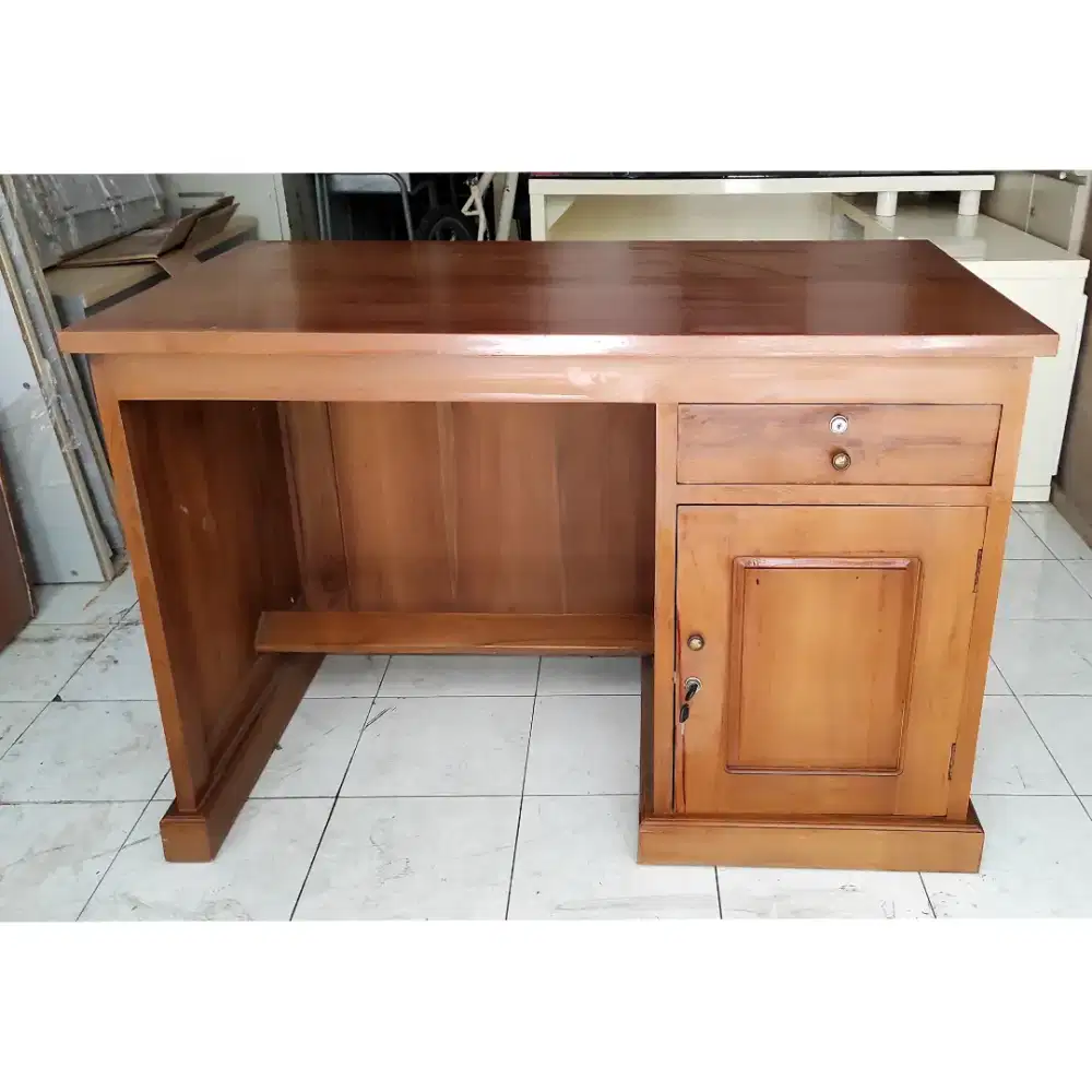 Meja Kantor bahan Jati P. 120cm Meja 1/2 Biro Bekas Meja kerja bekas