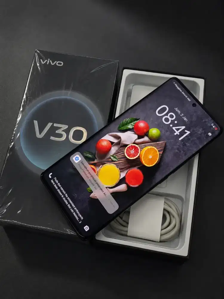 Vivo V30 8/256gb Lengkap Mulus