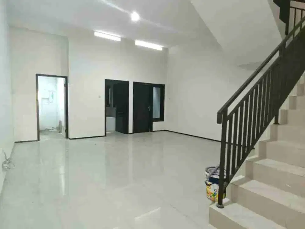 Jual dan Sewa Rumah Bagus Siap Huni Klampis Semolo. Lokasi Tengah Kota dekat kampus, mall, Merr