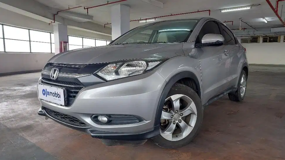 TDP 9, JT Honda HR-V 1.5 S Bensin-AT Abu 2017