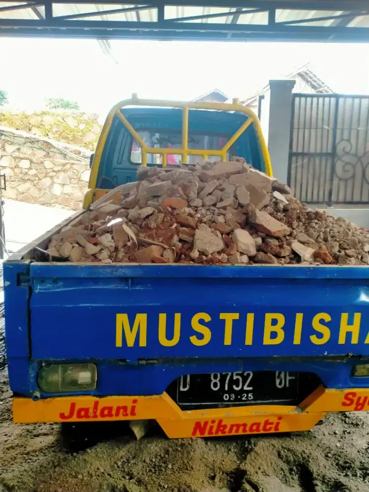 Jasa angkut & buang brangkal puing barangkal sampah daun prabotan dll