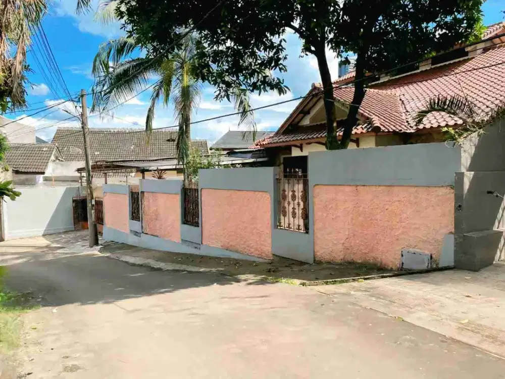 Di jual cepat rumah di kawasan Bintaro sektor 9, jl.rajawali dalam Tangerang selatan