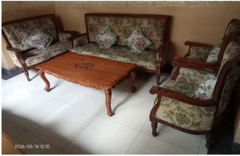 KURSI SOFA SATU SET + MEJA
