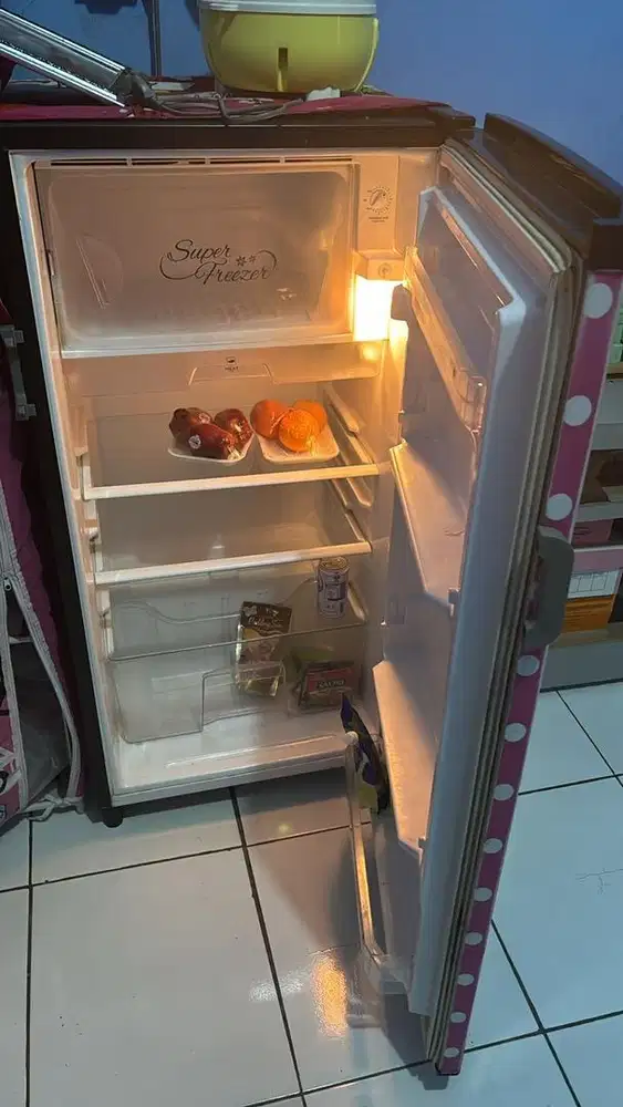Jual kulkas mau pindahan