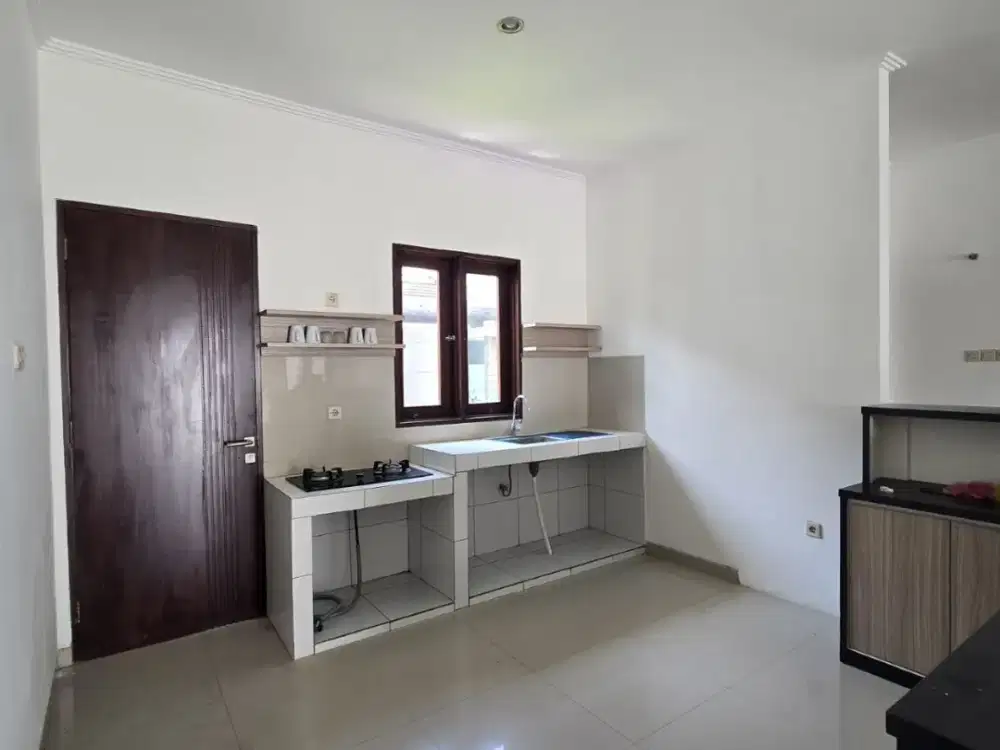 Di jual rumah dekat dengan seminyak dan Canggu bali