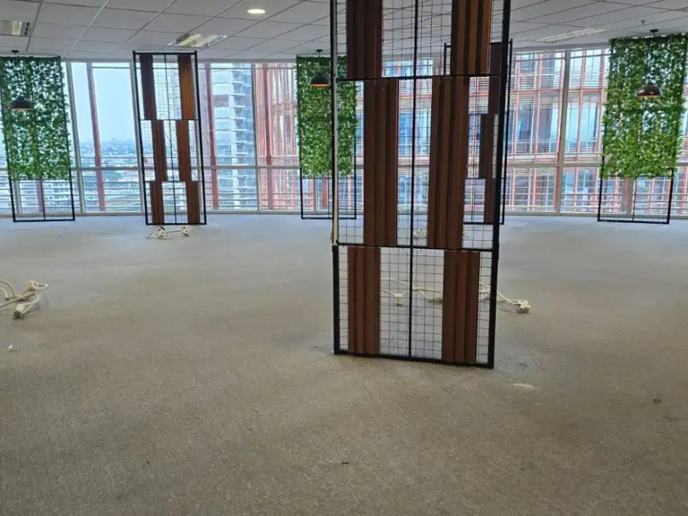 Disewakan office space semi bare condition di South Quarter Jalan TB Simtupang Jakarta Selatan