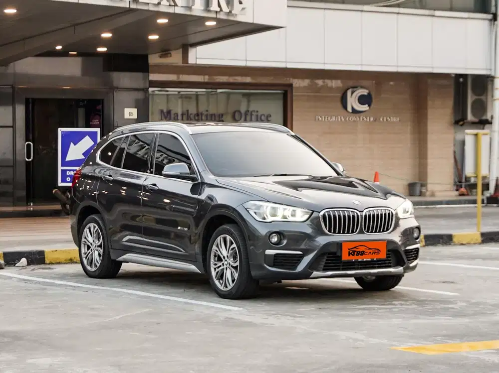 BMW X1 sDrive18i xLine 1.5 AT
Th 2017