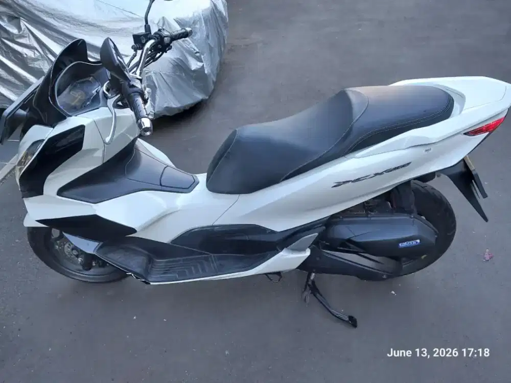 Honda PCX CBS 2024