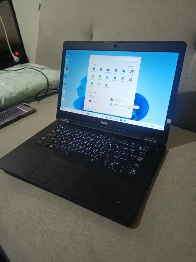 dell latitude 7470 i7 gen 6 ram 8 ssd 256