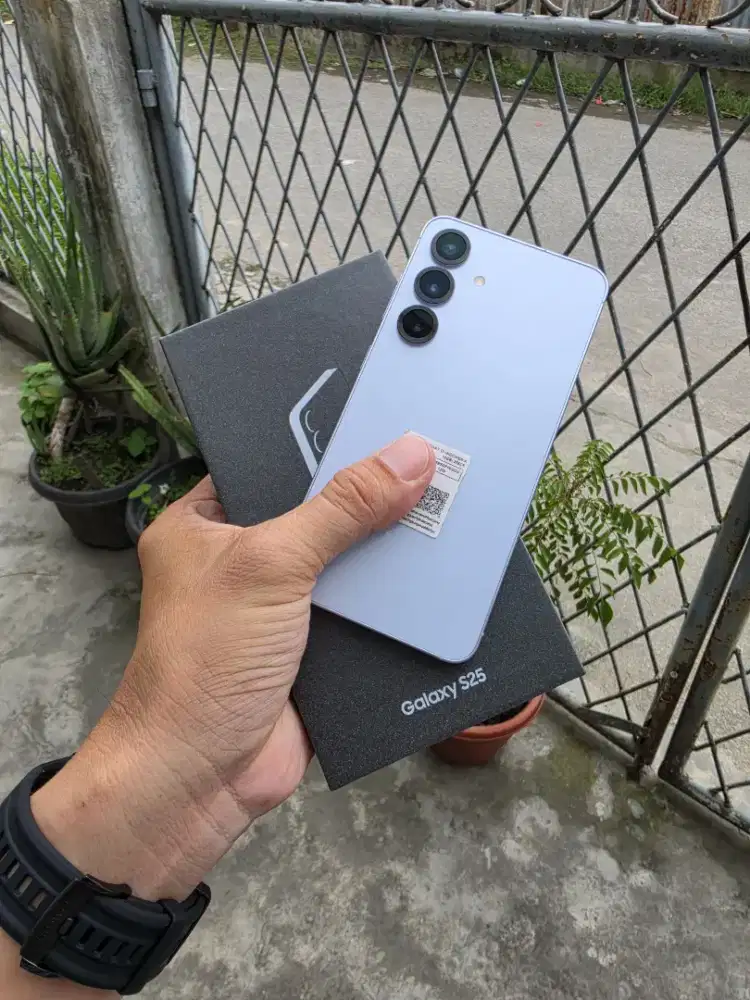 Samsung S25 Basic 12/256 Eks Garansi Resmi