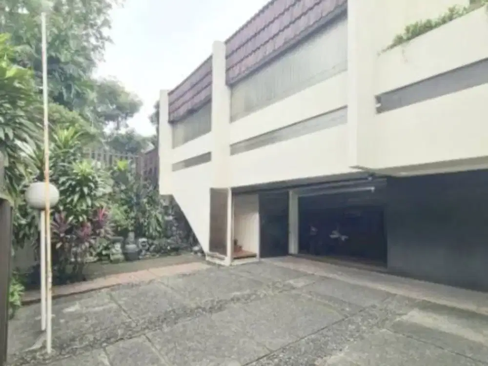 Disewakan Rumah Luas bisa untuk Kantor di Darmawangsa Jakarta Std178