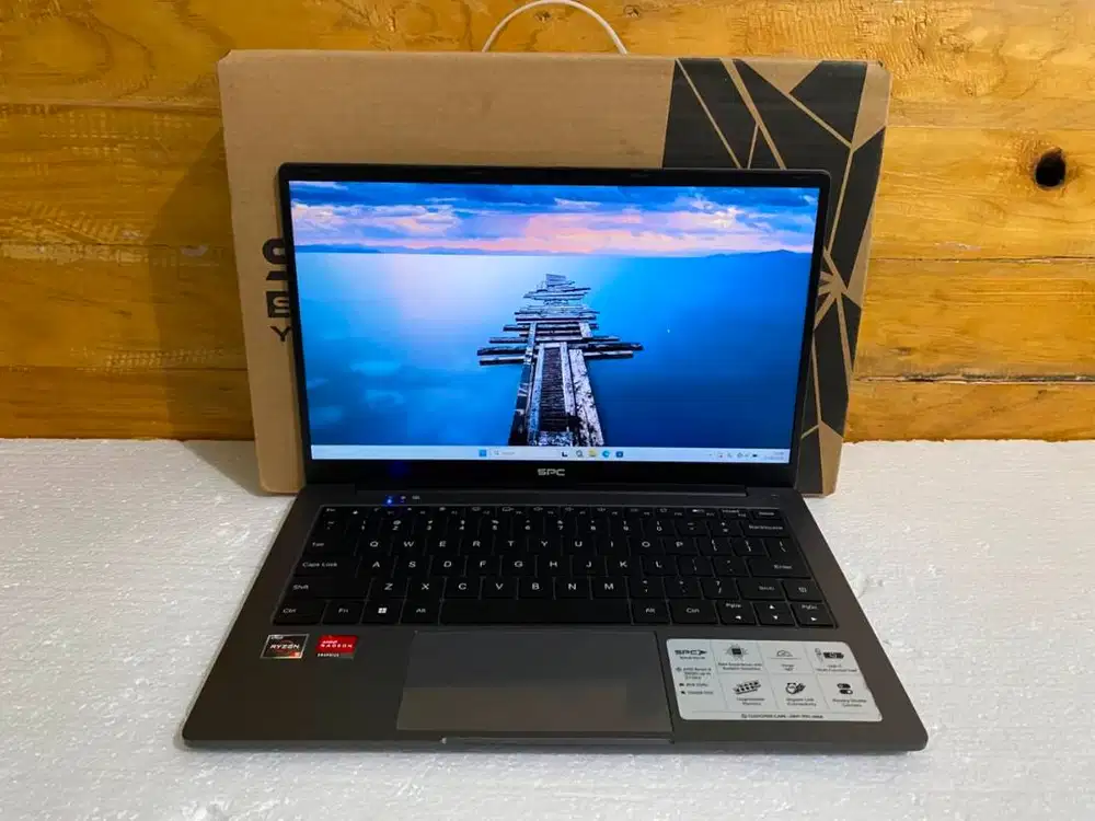SPC Style 5 X1 Ryzen 5 3500U RAM 16GB SSD 256GB FHD Backlit | Garansi