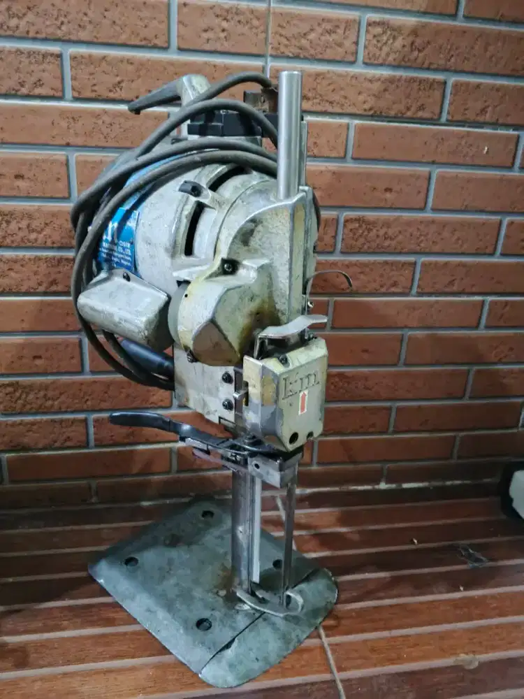 Mesin potong kain KM 8 inch mesin jahit bahan