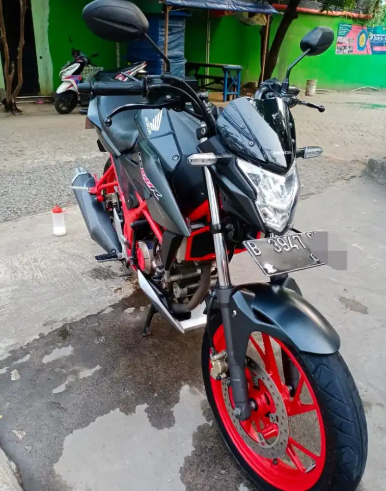Honda cb 150 R 2017